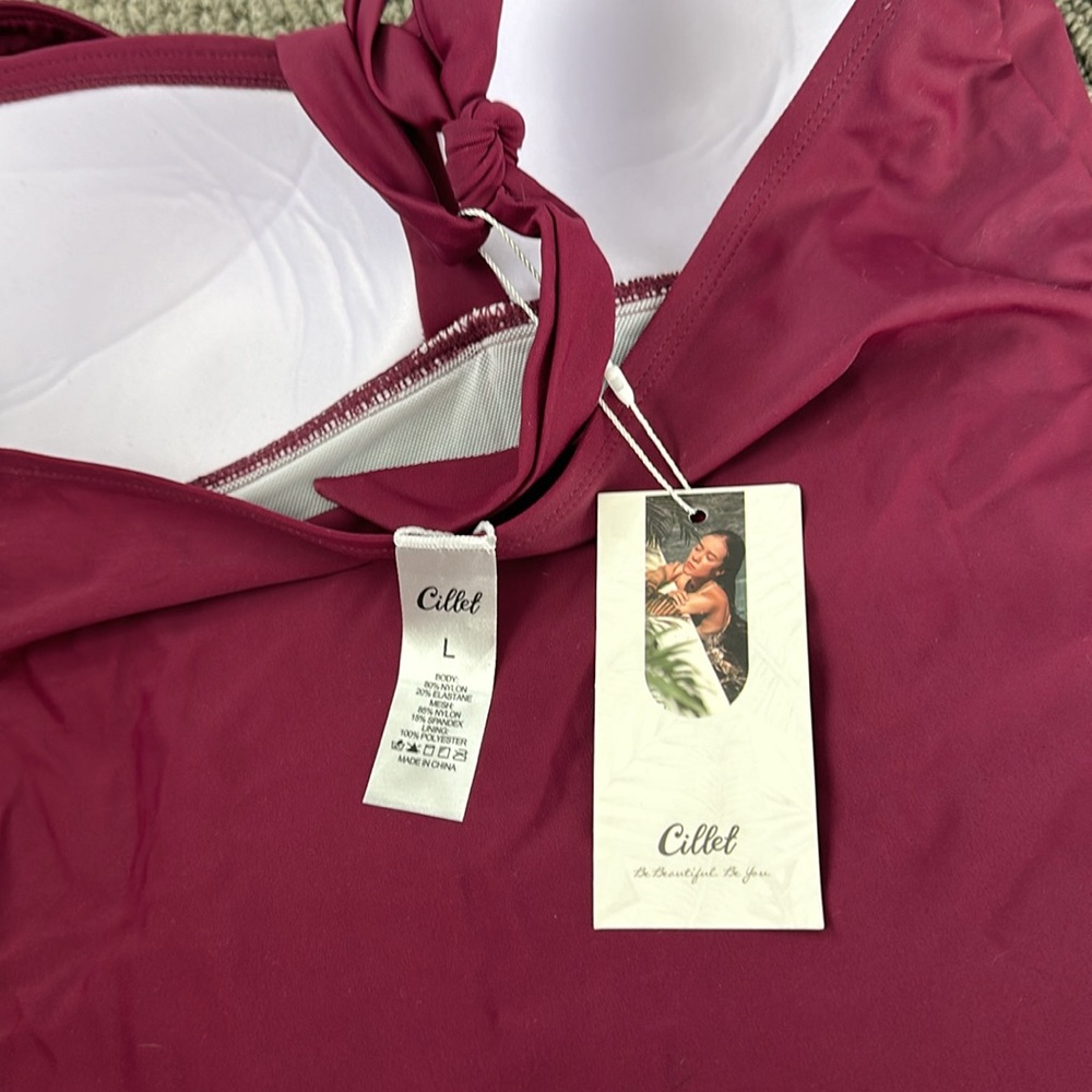 Women’s halter swimsuit - Picture 10 of 10